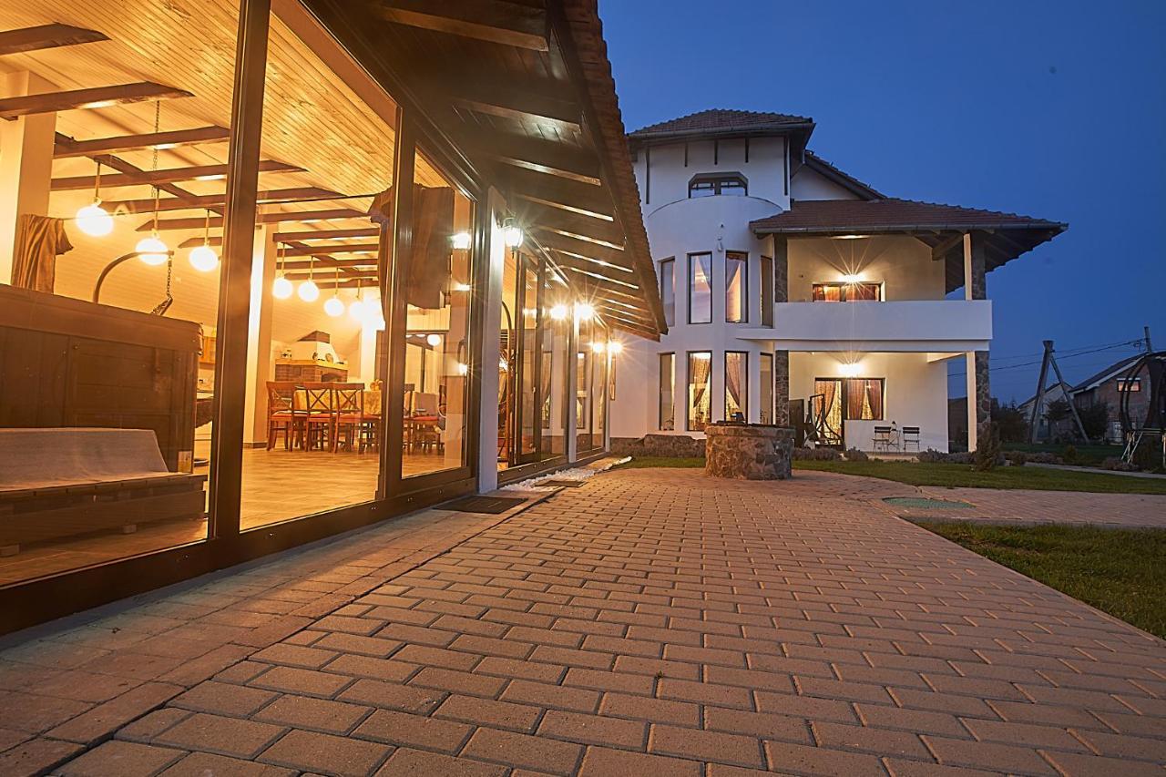 Hotel Insula Christiana Cristian  Exterior foto